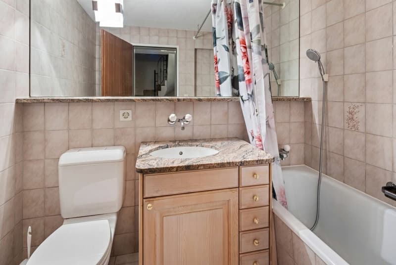Affascinante casa a schiera di 6,5 locali in una posizione familiare (10)