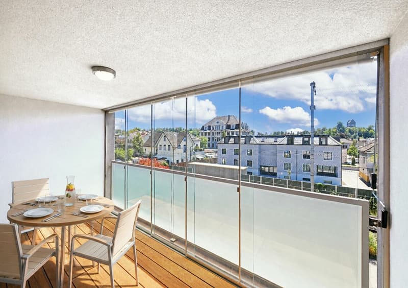 3.5-Zi. Wohnung mit Loggia an zentrumsnaher Lage (4)