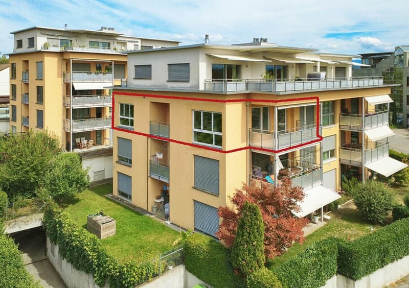 Gepflegte 4.5-Zi. Eigentumswohnung an idealer Lage mit grossem Balkon (14)