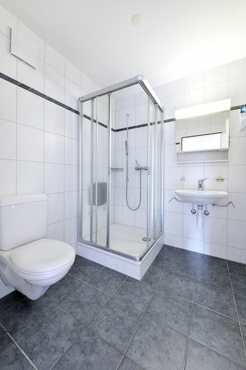Gepflegte 4.5-Zi. Eigentumswohnung an idealer Lage mit grossem Balkon (9)