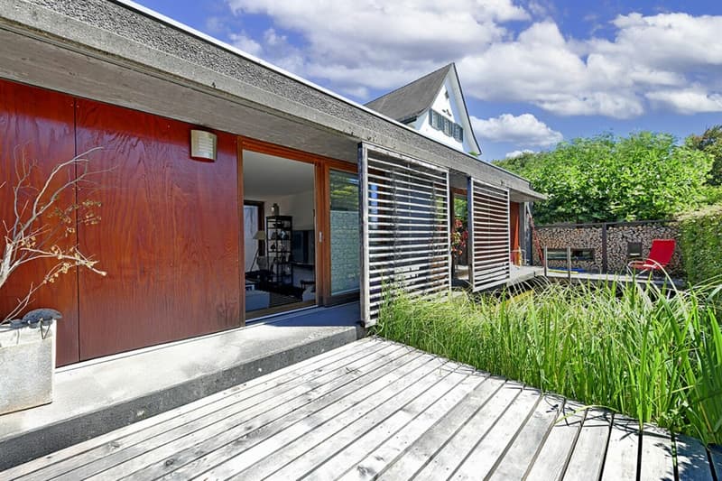 4.5-Zi. Reihenmittelhaus mit aussergewöhnlicher Architektur (11)