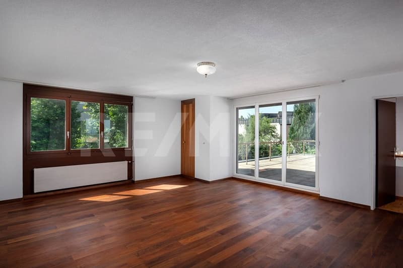 Maison de famille de 6 pièces bien entretenue avec vue lointaine et jardin idyllique (7)