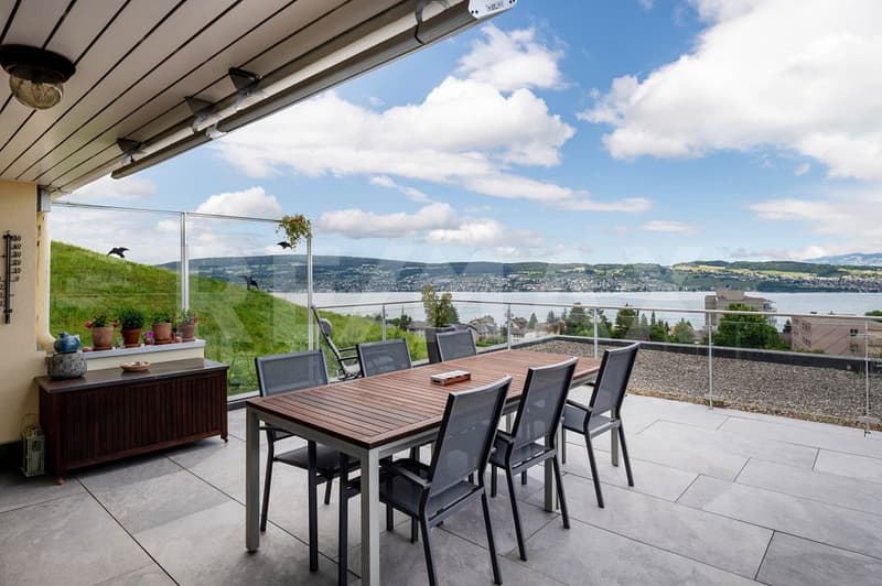 Casa a terrazza di 5,5 locali ben curata con vista sul lago ininterrotta a Wädenswil! (4)