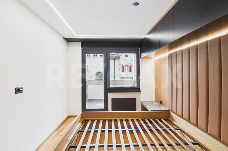 Alpiner Wohntraum: Stilvoll renovierte 2.5-Zimmerwohnung mit Balkon (13)