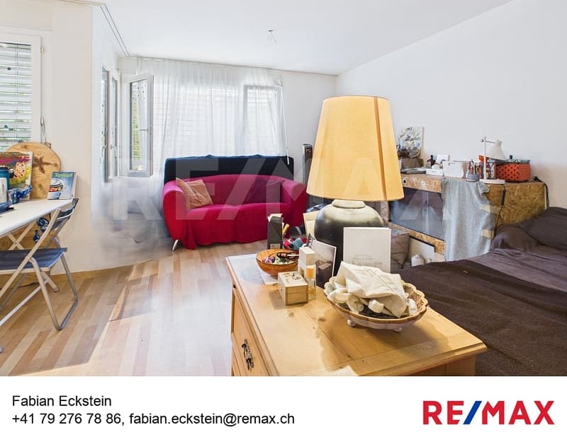 Charmante 1.5-Zimmer-Wohnung modernisiert und nur wenige Schritte vom Zürichsee (1)