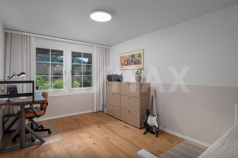 Grosszügige 3.5-Zimmer Wohnung in steuergünstiger Gemeinde (7)