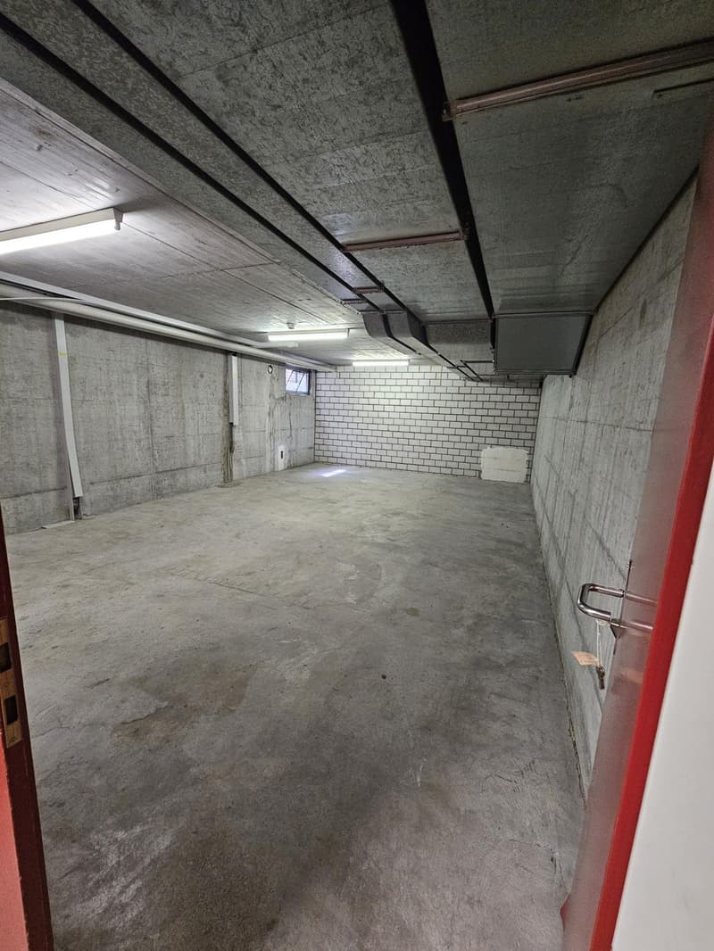 Ampio locale di stoccaggio in Stadt16Märt (2)