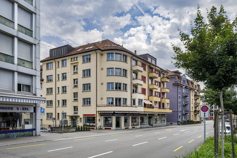 Centrally located 1-bedroom apartment (1)