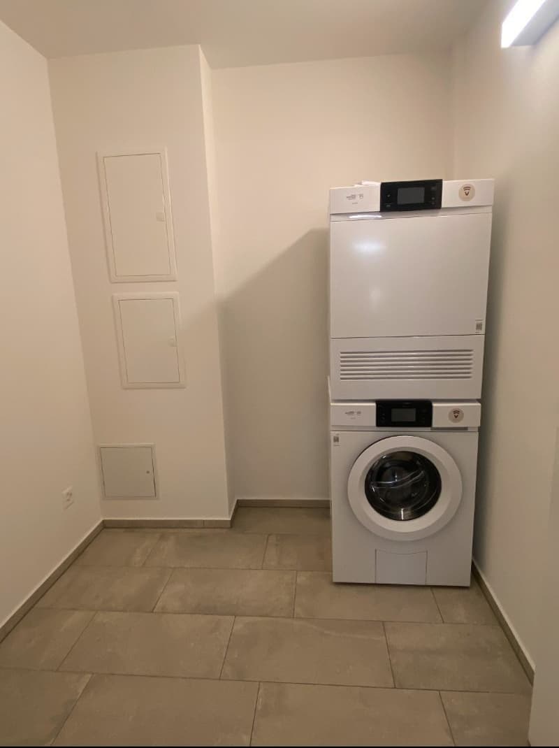 Entdecken Sie diese wunderschöne 3.5-Zimmerwohnung im Herzen des beliebten Kreises 7 (9)