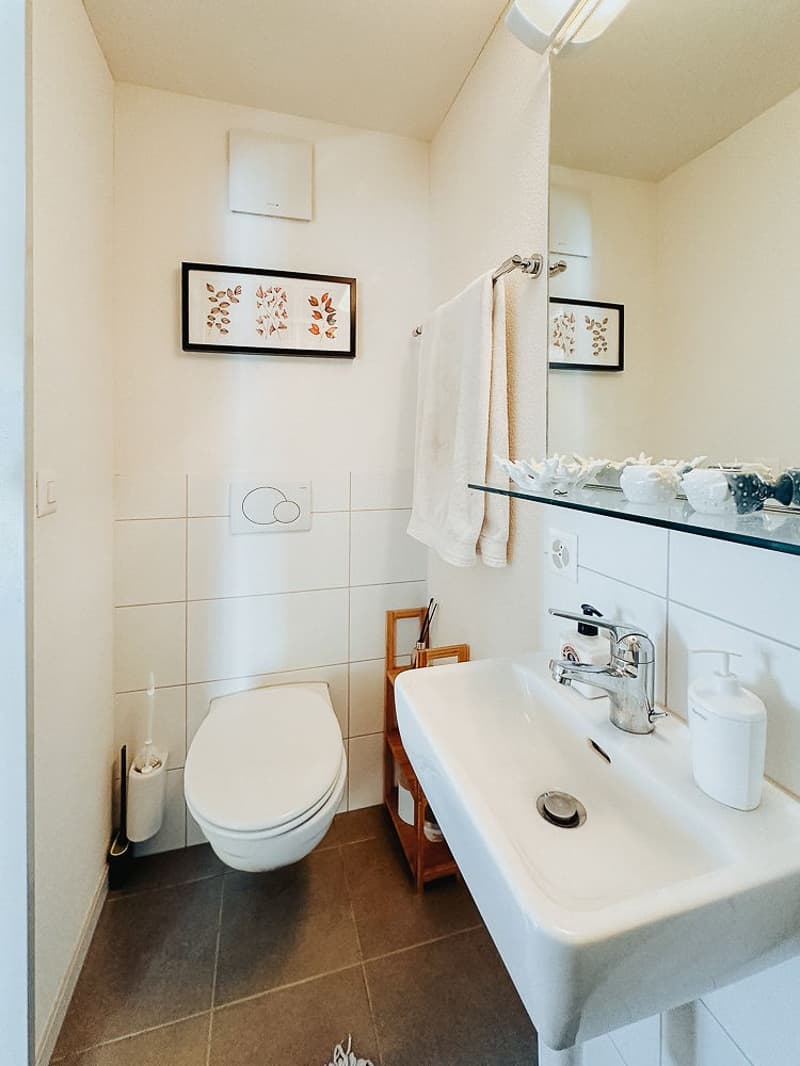 Helle 3.5 Zimmerwohnung am Klosterplatz mit viel Charme (9)