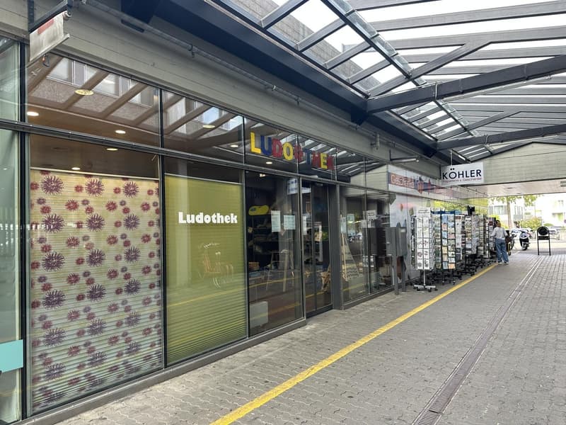 Attraktive Gewerbefläche an zentraler Lage in Jona  vielseitig nutzbar & bestens erschlossen (2)