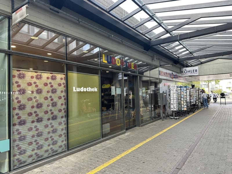 Attraktive Gewerbefläche an zentraler Lage in Jona vielseitig nutzbar & bestens erschlossen (2)