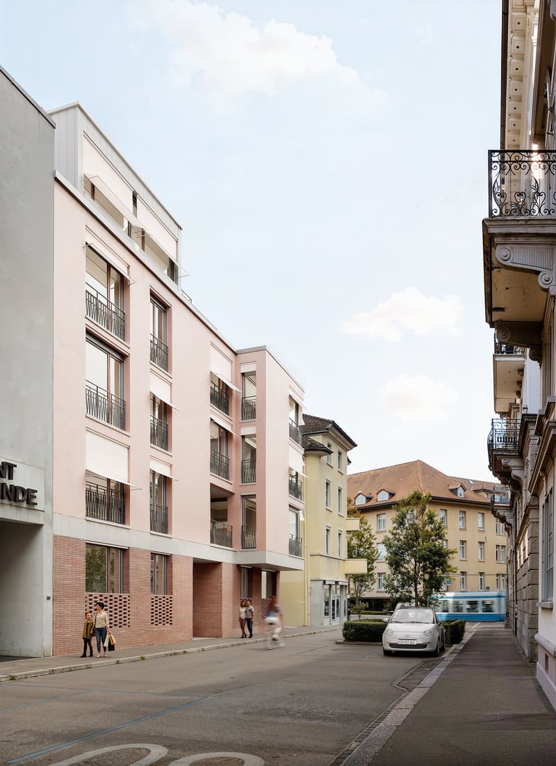 Maisonette da giardino spaziosa con soffitti alti su 3 piani nel progetto CRAMERIE (6)