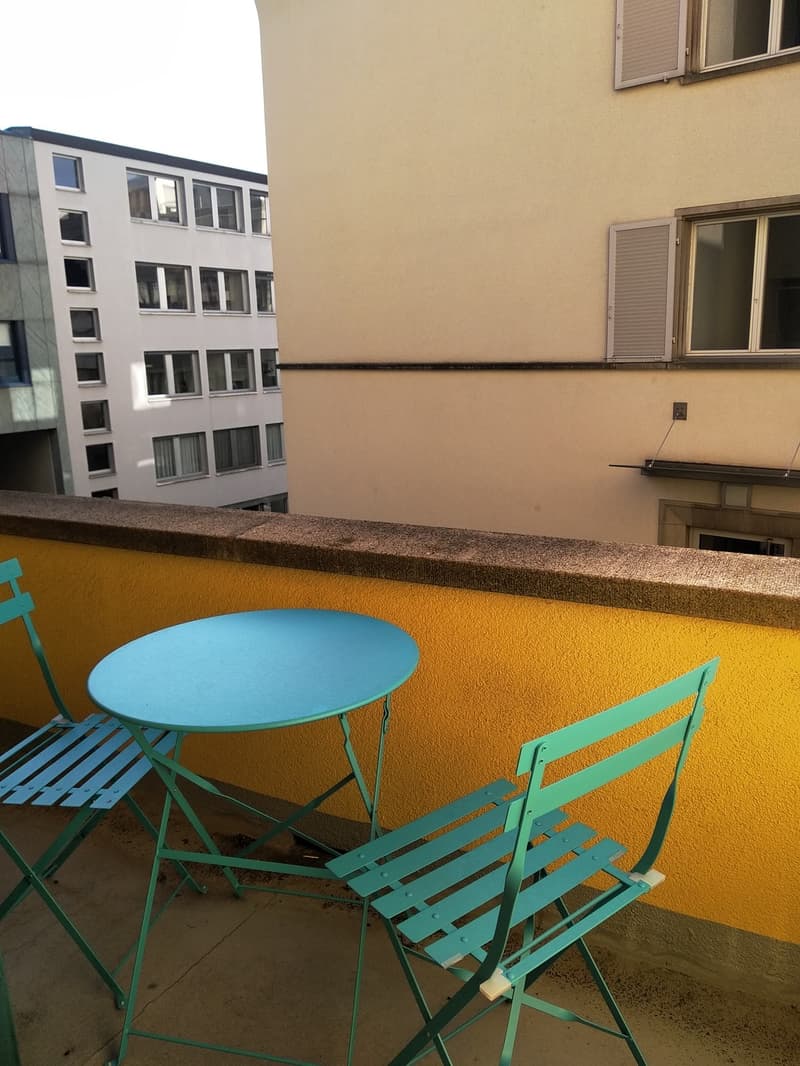 Vivre dans un excellent emplacement à Zurich, appartement 2.5 pièces moderne (3)