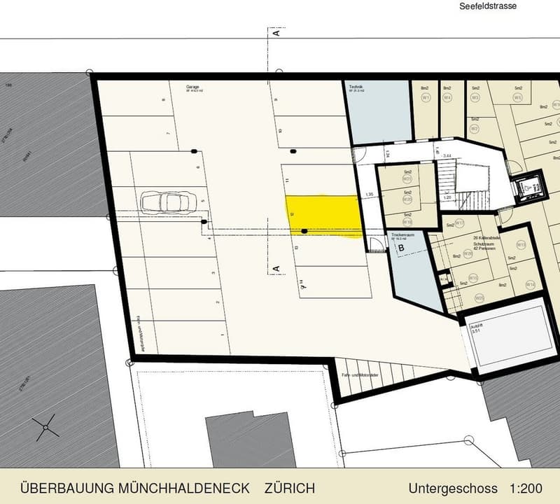 Grundrissplan Parkplatz gelb markiert
