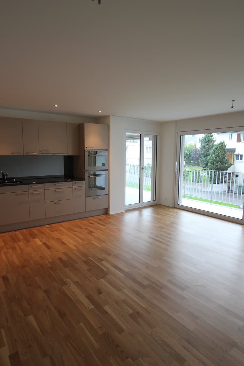 Moderne Wohnung mit Aussicht ins Grüne (3)