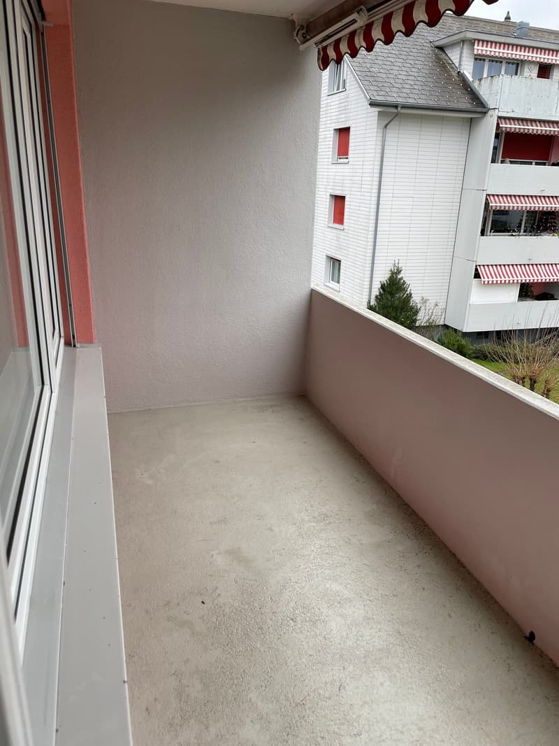 Grosszügige und ruhige Wohnung (7)