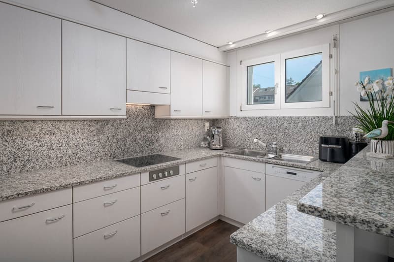 Sensational attic apartment in a preferred location! (12)
