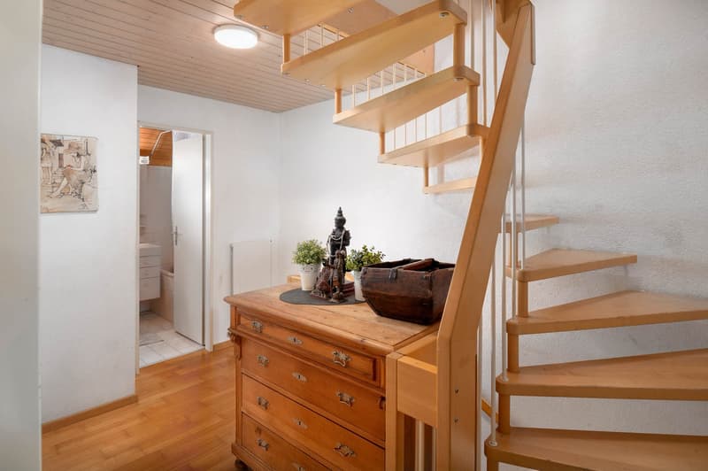 Charming Semi-Detached House with Potential! (8)