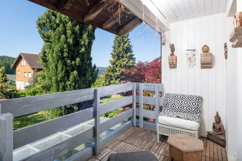 Charming Semi-Detached House with Potential! (11)