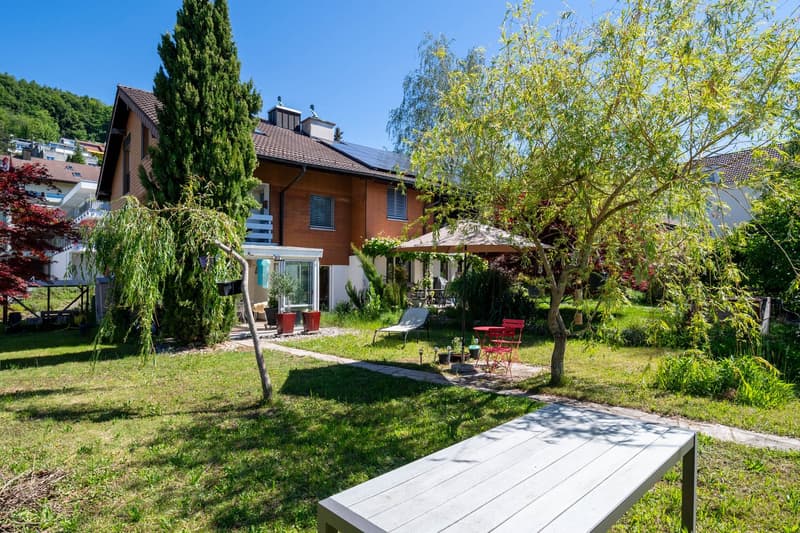 Charming Semi-Detached House with Potential! (7)