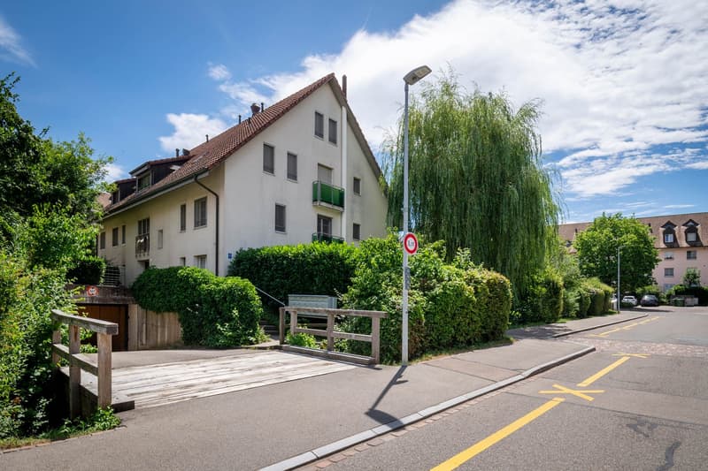 Charmante 6.5-Zimmer-Dachmaisonette mit Cheminée & Weitsicht (2)