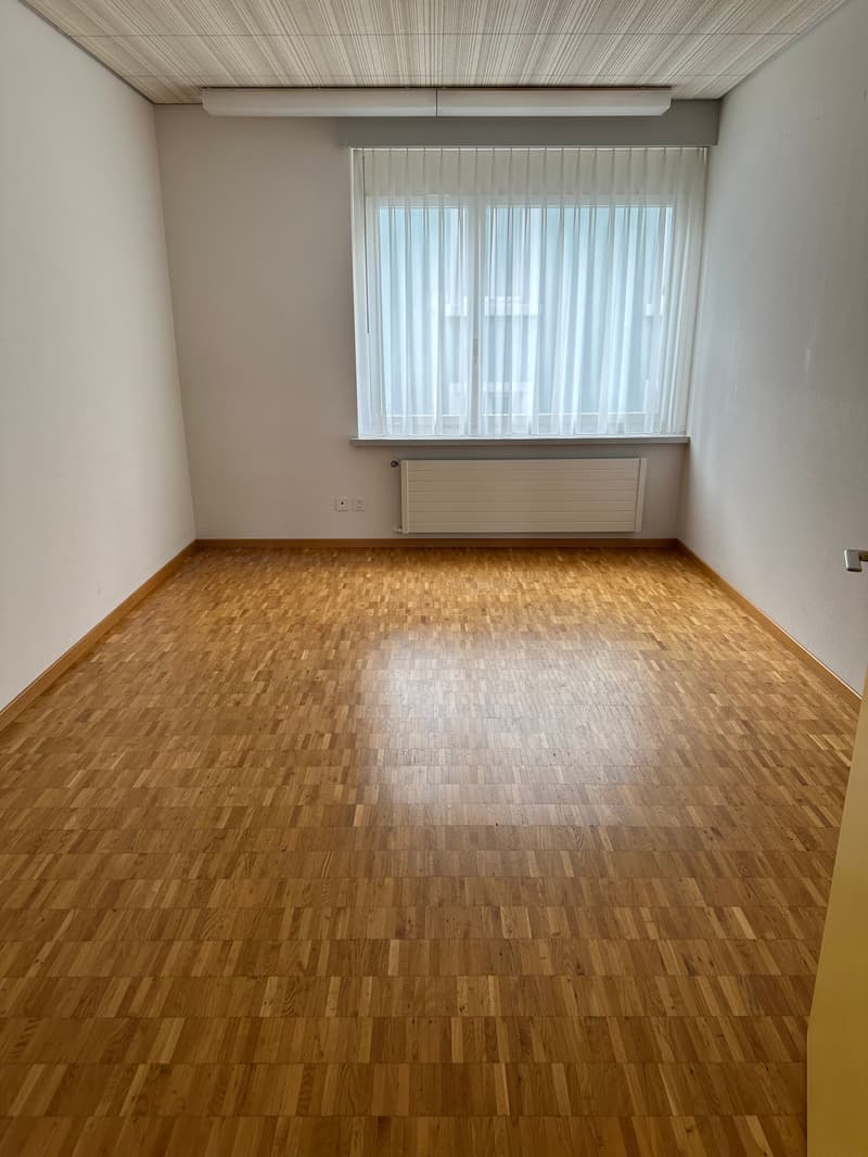 Practice / Studio / Office / Photo or Dance Studio or Lofts.. (16)