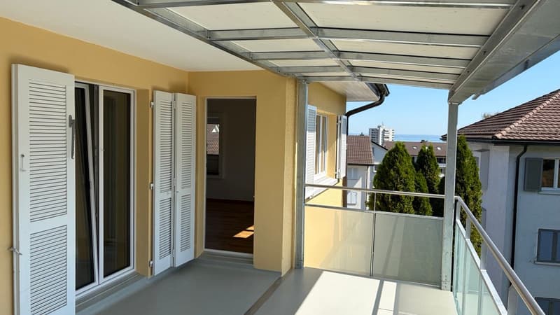 grosszügiger Balkon
