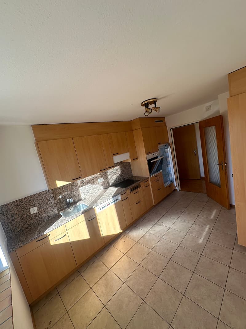 Central and quiet location - Now with a 65-inch flat-screen TV included! (5)