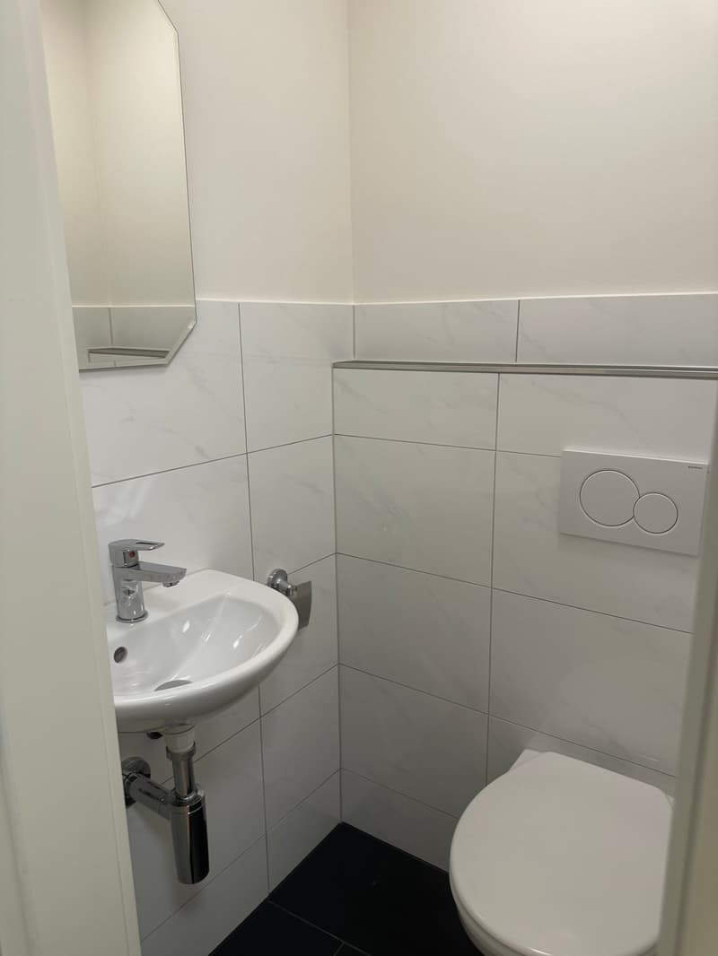 Neuwertiges Einzelzimmer in Biel! (6)