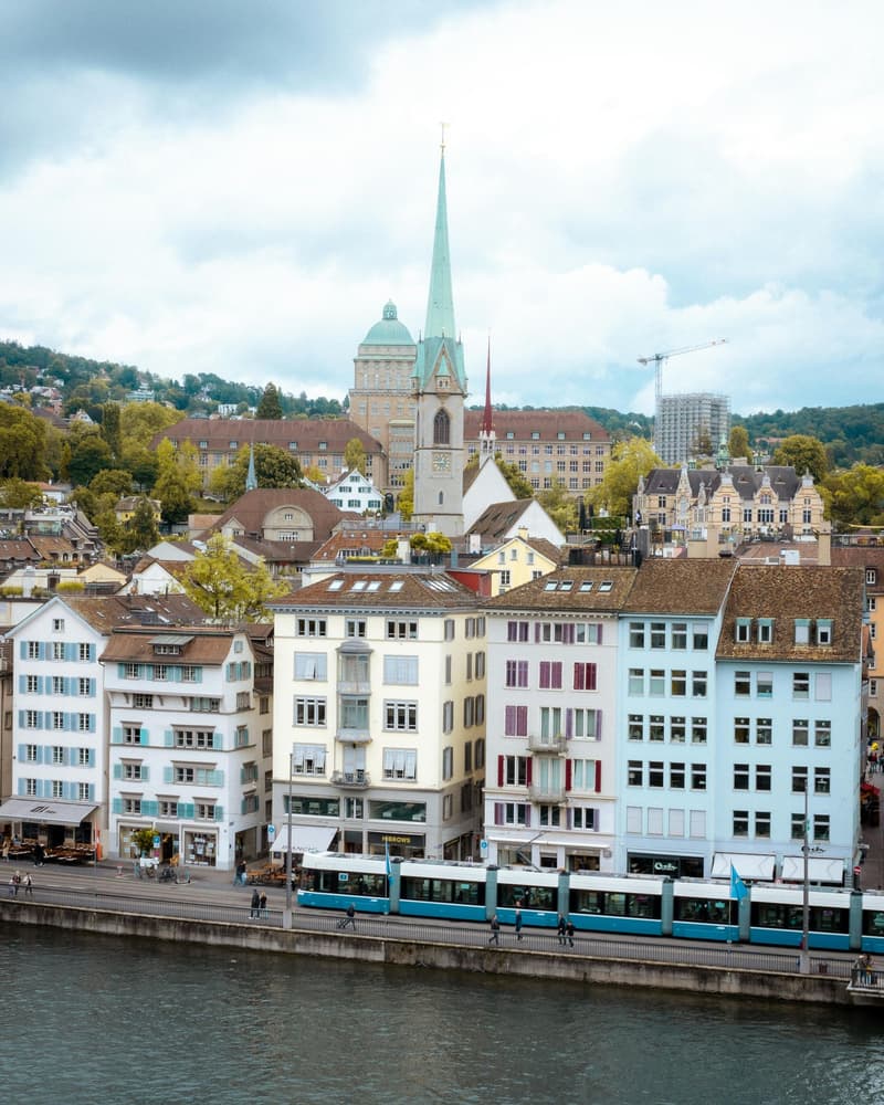 Geräumige 1-Zimmer-Wohnung mit Balkon und wöchentlicher Reinigungsservice zur Miete (13)