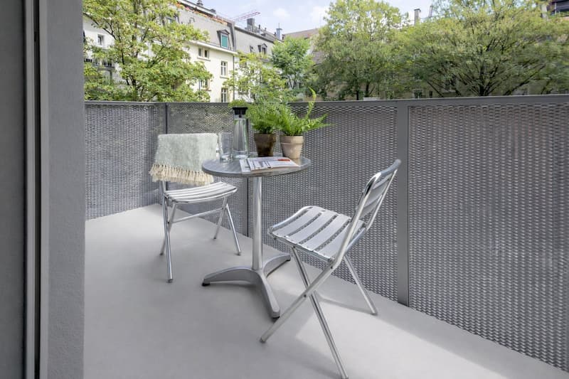 Furnished Studio Apartment in Zurich Wiedikon – Balcony, Cleaning Service (4)