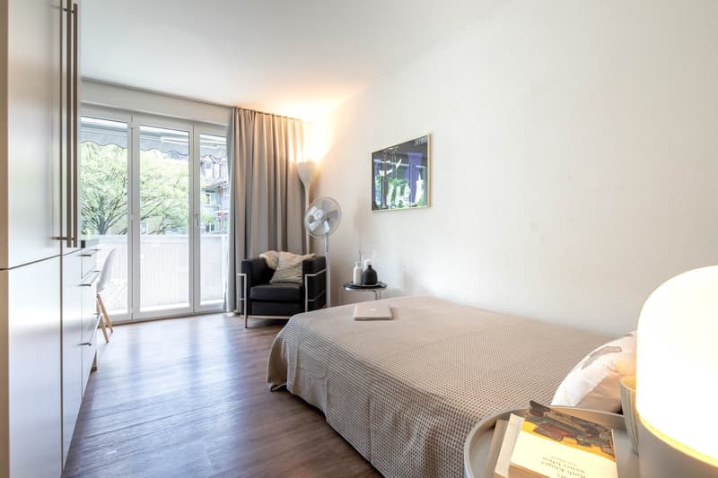 Furnished Studio Apartment in Zurich Wiedikon – Balcony, Cleaning Service (1)