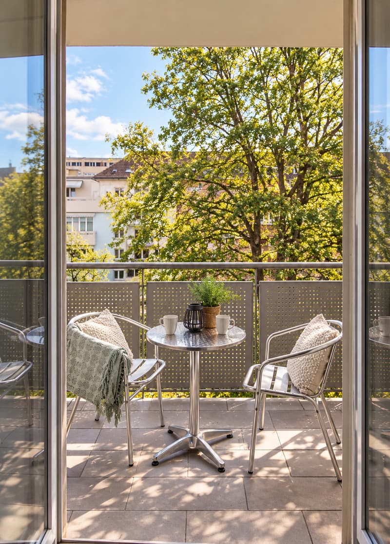 Neu renovierte, möblierte 3.5-Zimmer-Altbauwohnung mit Balkon in Zürich Wiedikon (4)