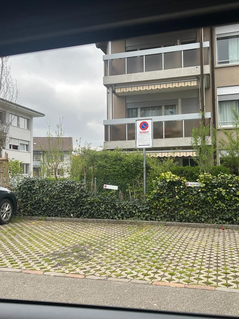 Parcheggio in affitto (2)