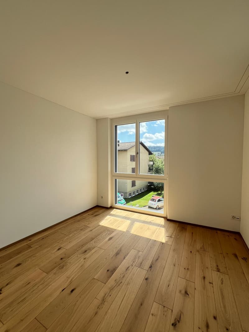 Moderne Wohnung mit grosser Terrasse an zentraler Lage (4)
