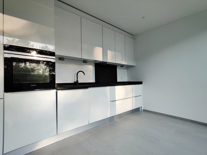 Moderne 2.5-Zimmerwohnung an zentraler Lage in Baden (3)
