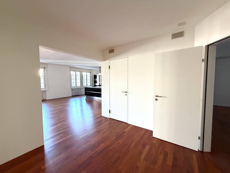 Elegante City-Wohnung in historischer Liegenschaft (2)