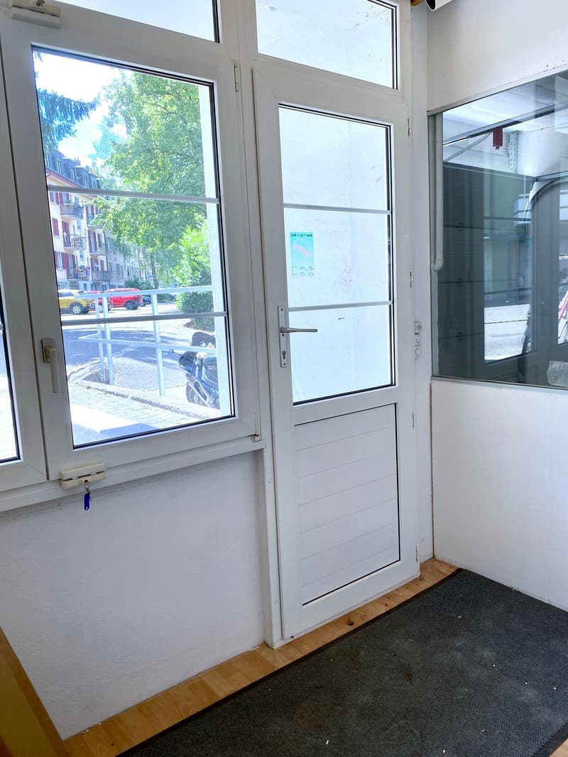 Commercial space with separate entrance – ideal for studio or workshop (1)