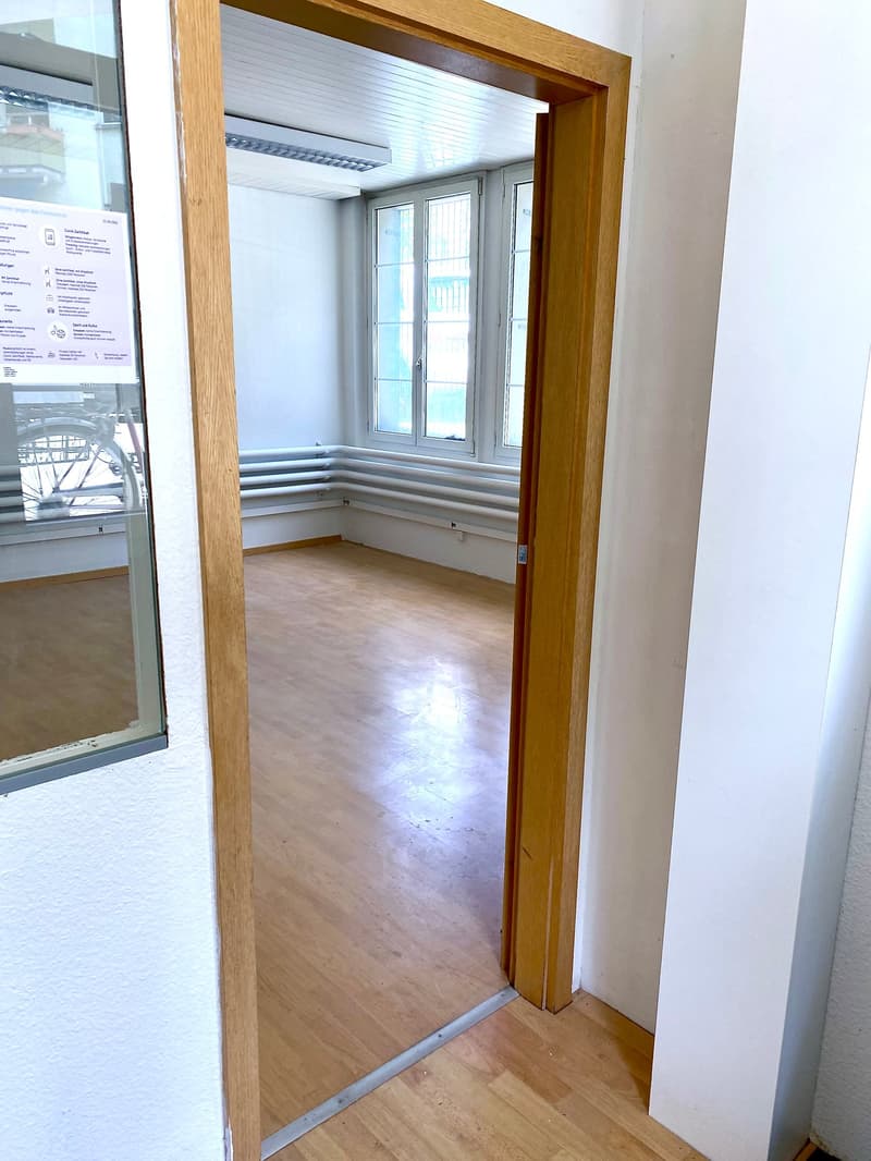 Commercial space with separate entrance – ideal for studio or workshop (3)