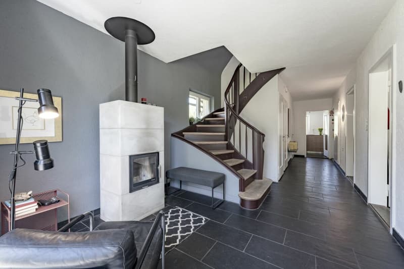 Single-family house with potential for new construction in top location! (4)