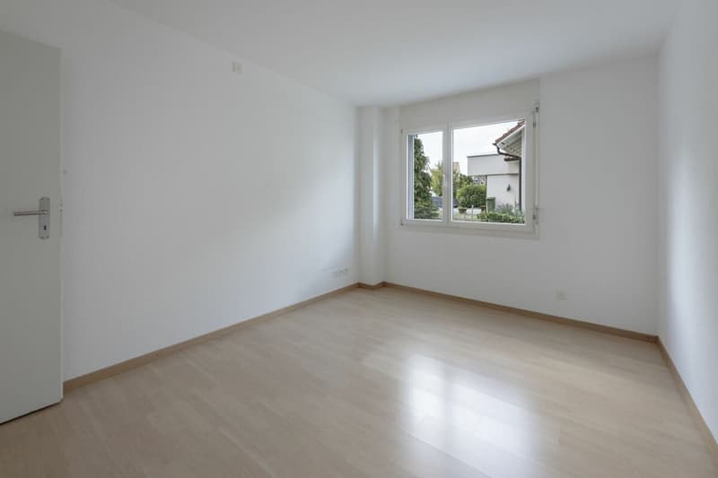 Spacious garden apartment - just a few steps from Oberrieden train station (5)