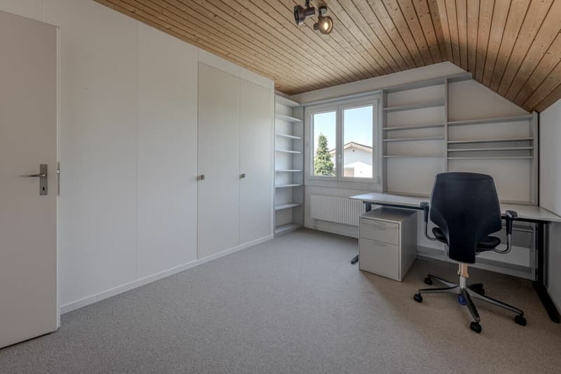 Charming 5.5-room single-family house with garden idyll and plenty of privacy (10)