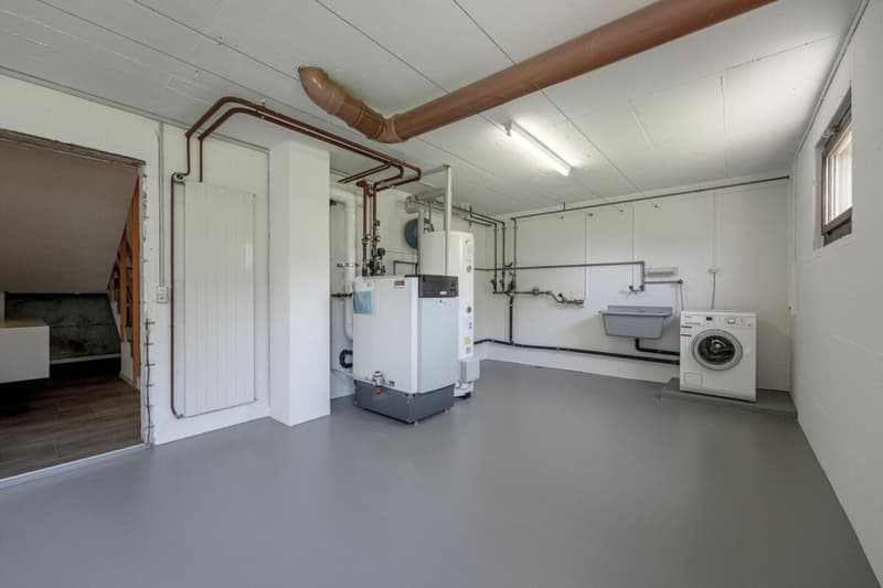 Charming 5.5-room single-family house with garden idyll and plenty of privacy (14)