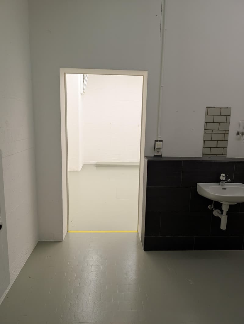 Locale di stoccaggio o hobby nel centro storico con allacciamento idrico (4)
