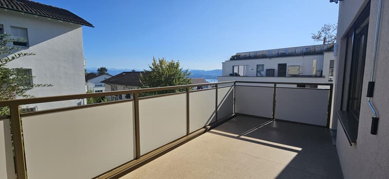 Balcony Lake View - 3.5 Zimmerwohnung an Toplage in Zürich (2)