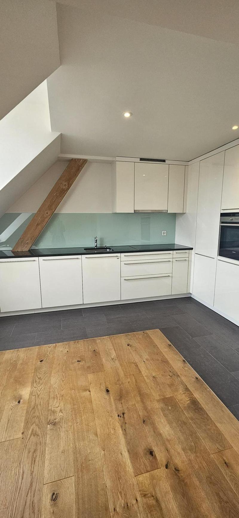 charmante 3.5 Zimmer-Maisonettewohnung in Zürich (3)