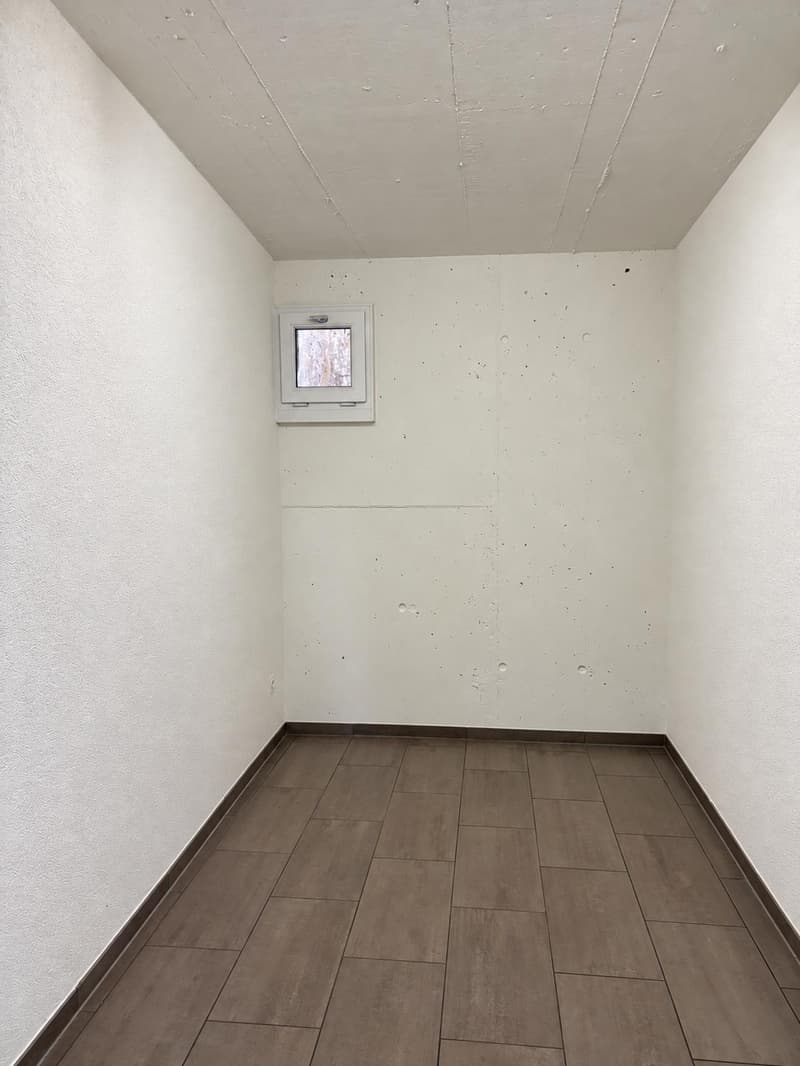 Charmante 2½-Zimmer Wohnung mit Garten und Sitzplatz (7)