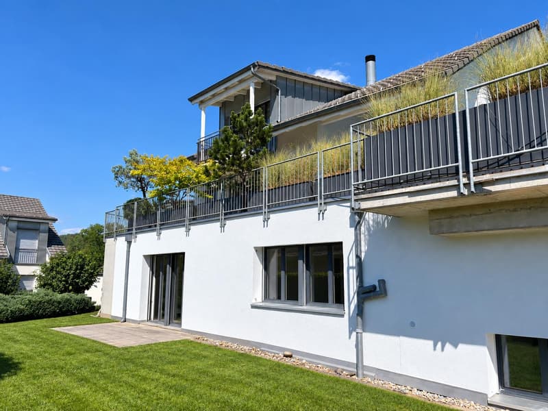 Charmante 2½-Zimmer Wohnung mit Garten und Sitzplatz (8)