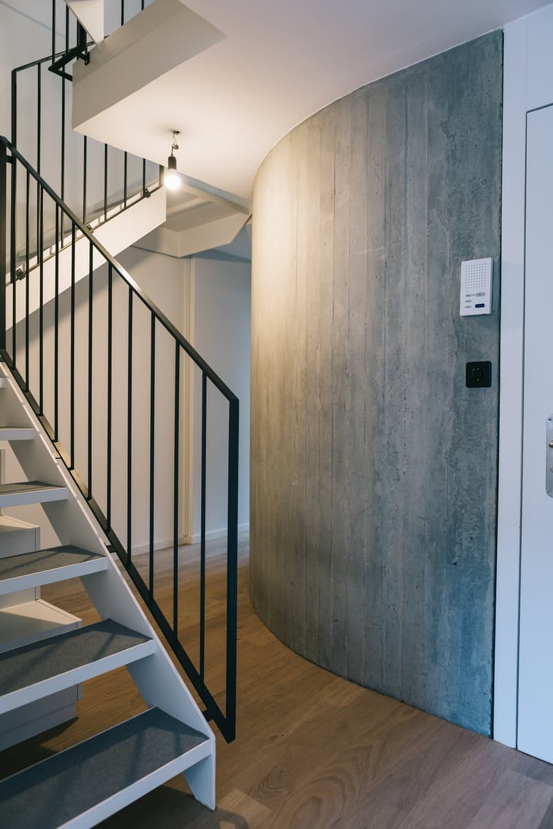 Eingangsbereich mit Sichtbeton